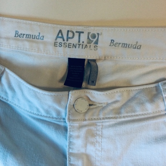 Apt. 9 Women's White Bermuda Shorts Size 14 - Picture 4 of 6